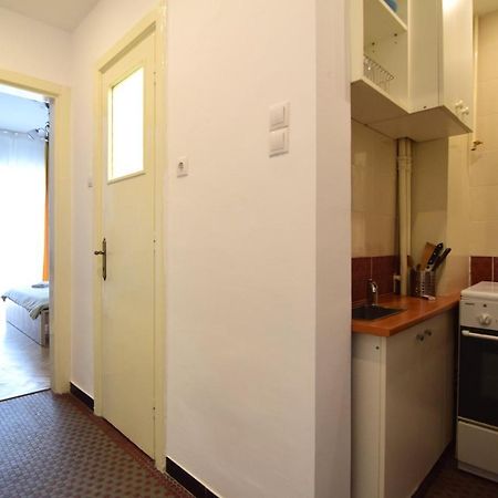 Resedinta Lui Calin - Calea Victoriei Near Royal Palace บูคาเรสต์ ภายนอก รูปภาพ